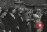 Standbild Kinder evakuiert London England Vereinigtes Königreich, 1939, aus Sekunde 31 historischem Filmmaterial Videoclip 65675064222