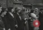 Standbild Kinder evakuiert London England Vereinigtes Königreich, 1939, aus Sekunde 33 historischem Filmmaterial Videoclip 65675064222