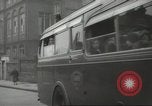 Standbild Kinder evakuiert London England Vereinigtes Königreich, 1939, aus Sekunde 54 historischem Filmmaterial Videoclip 65675064222