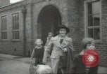 Immagine di Bambini inglesi Londra Inghilterra Regno Unito, 1939, secondo 9 filmato di repertorio 65675064224