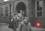 Immagine di Bambini inglesi Londra Inghilterra Regno Unito, 1939, secondo 13 filmato di repertorio 65675064224