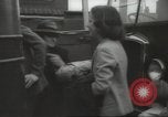 Immagine di Bambini inglesi Londra Inghilterra Regno Unito, 1939, secondo 54 filmato di repertorio 65675064224