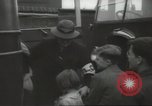Immagine di Bambini inglesi Londra Inghilterra Regno Unito, 1939, secondo 56 filmato di repertorio 65675064224