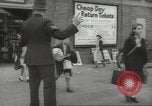 Image enfants britanniques évacuant Londres en Seconde Guerre Mondiale London England Royaume-Uni, 1939, de la seconde 11 séquences d'archives historiques vidéo 65675064227