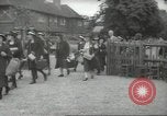 Image enfants britanniques évacuant Londres en Seconde Guerre Mondiale London England Royaume-Uni, 1939, de la seconde 37 séquences d'archives historiques vidéo 65675064227