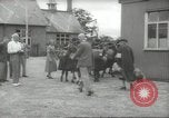 Image enfants britanniques évacuant Londres en Seconde Guerre Mondiale London England Royaume-Uni, 1939, de la seconde 49 séquences d'archives historiques vidéo 65675064227
