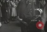 Standbild London Hospital Evakuierungen Zweiten Weltkrieg London England Vereinigtes Königreich, 1939, aus Sekunde 34 historischem Filmmaterial Videoclip 65675064230