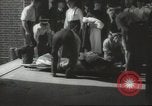 Standbild London Hospital Evakuierungen Zweiten Weltkrieg London England Vereinigtes Königreich, 1939, aus Sekunde 62 historischem Filmmaterial Videoclip 65675064230