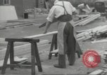 Immagine di seconda guerra mondiale airlock a San Clemente Dane della scuola di grammatica Londra Inghilterra Regno Unito, 1939, secondo 32 filmato di repertorio 65675064232