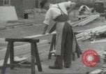 Immagine di seconda guerra mondiale airlock a San Clemente Dane della scuola di grammatica Londra Inghilterra Regno Unito, 1939, secondo 41 filmato di repertorio 65675064232