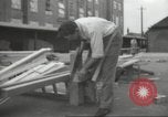Immagine di seconda guerra mondiale airlock a San Clemente Dane della scuola di grammatica Londra Inghilterra Regno Unito, 1939, secondo 56 filmato di repertorio 65675064232