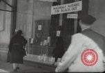 Immagine di I cittadini britannici preparare per bombardamenti nella seconda guerra mondiale Londra Inghilterra Regno Unito, 1939, secondo 5 filmato di repertorio 65675064234