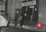 Immagine di I cittadini britannici preparare per bombardamenti nella seconda guerra mondiale Londra Inghilterra Regno Unito, 1939, secondo 7 filmato di repertorio 65675064234