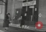Immagine di I cittadini britannici preparare per bombardamenti nella seconda guerra mondiale Londra Inghilterra Regno Unito, 1939, secondo 17 filmato di repertorio 65675064234