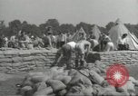 Immagine di Lavoratori britannici preparare la difesa per la seconda guerra mondiale Londra Inghilterra Regno Unito, 1939, secondo 11 filmato di repertorio 65675064235