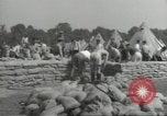 Immagine di Lavoratori britannici preparare la difesa per la seconda guerra mondiale Londra Inghilterra Regno Unito, 1939, secondo 12 filmato di repertorio 65675064235