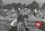 Immagine di Lavoratori britannici preparare la difesa per la seconda guerra mondiale Londra Inghilterra Regno Unito, 1939, secondo 28 filmato di repertorio 65675064235