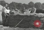 Immagine di Lavoratori britannici preparare la difesa per la seconda guerra mondiale Londra Inghilterra Regno Unito, 1939, secondo 53 filmato di repertorio 65675064235