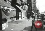 Immagine di Il mio cortile a giocare in United States USA, 1960, secondo 29 filmato di repertorio 65675064236