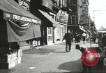 Immagine di Il mio cortile a giocare in United States USA, 1960, secondo 31 filmato di repertorio 65675064236