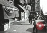 Immagine di Il mio cortile a giocare in United States USA, 1960, secondo 32 filmato di repertorio 65675064236