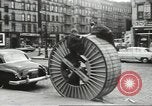 Immagine di Il mio cortile a giocare in United States USA, 1960, secondo 35 filmato di repertorio 65675064236