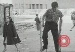 Immagine di Giochi per bambini United States USA, 1960, secondo 7 filmato di repertorio 65675064238