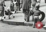 Immagine di Giochi per bambini United States USA, 1960, secondo 29 filmato di repertorio 65675064238