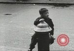 Immagine di Giochi per bambini United States USA, 1960, secondo 22 filmato di repertorio 65675064239