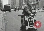 Immagine di Giochi per bambini United States USA, 1960, secondo 7 filmato di repertorio 65675064240