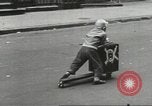 Immagine di Giochi per bambini United States USA, 1960, secondo 16 filmato di repertorio 65675064240