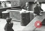 Immagine di Giochi per bambini United States USA, 1960, secondo 24 filmato di repertorio 65675064241