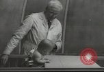 Image Docteur Arnold Gesell New Haven Connecticut USA, 1946, de la seconde 62 séquences d'archives historiques vidéo 65675064244