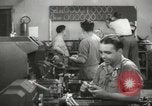 Standbild Innen in der Buchse und Heintz Krieg Anlage Bedford Ohio USA, 1943, aus Sekunde 36 historischem Filmmaterial Videoclip 65675064254