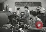 Standbild Innen in der Buchse und Heintz Krieg Anlage Bedford Ohio USA, 1943, aus Sekunde 39 historischem Filmmaterial Videoclip 65675064254