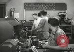 Standbild Innen in der Buchse und Heintz Krieg Anlage Bedford Ohio USA, 1943, aus Sekunde 41 historischem Filmmaterial Videoclip 65675064254