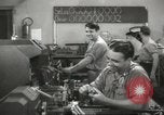 Standbild Innen in der Buchse und Heintz Krieg Anlage Bedford Ohio USA, 1943, aus Sekunde 44 historischem Filmmaterial Videoclip 65675064254