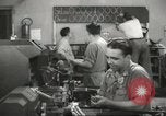 Standbild Innen in der Buchse und Heintz Krieg Anlage Bedford Ohio USA, 1943, aus Sekunde 51 historischem Filmmaterial Videoclip 65675064254