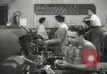 Standbild Innen in der Buchse und Heintz Krieg Anlage Bedford Ohio USA, 1943, aus Sekunde 54 historischem Filmmaterial Videoclip 65675064254