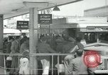 Immagine di Il terminale di autobus regionali Tel Aviv Palestina, 1945, secondo 45 filmato di repertorio 65675064265