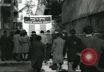 Standbild junge jüdische Flüchtlinge Haifa in Palästina, 1945, aus Sekunde 6 historischem Filmmaterial Videoclip 65675064269