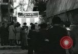 Standbild junge jüdische Flüchtlinge Haifa in Palästina, 1945, aus Sekunde 10 historischem Filmmaterial Videoclip 65675064269