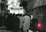 Standbild junge jüdische Flüchtlinge Haifa in Palästina, 1945, aus Sekunde 17 historischem Filmmaterial Videoclip 65675064269