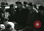 Standbild junge jüdische Flüchtlinge Haifa in Palästina, 1945, aus Sekunde 42 historischem Filmmaterial Videoclip 65675064269