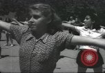 Standbild jüdischer Kinder Palästina, 1945, aus Sekunde 61 historischem Filmmaterial Videoclip 65675064274