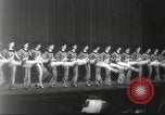Immagine di Rockettes New York City USA, 1937, secondo 10 filmato di repertorio 65675064293