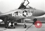 Standbild Douglas F4D-1 Skyray United States USA, 1956, aus Sekunde 1 historischem Filmmaterial Videoclip 65675064304