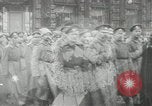 Standbild sowjetischen Kommunismus in Ostdeutschland Deutschland, 1961, aus Sekunde 27 historischem Filmmaterial Videoclip 65675064322