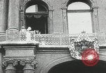Standbild russische Truppen Feuer auf Bauern Sankt Petersburg Russland, 1905, aus Sekunde 13 historischem Filmmaterial Videoclip 65675064323