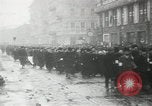 Standbild Russische Revolution Russland, 1917, aus Sekunde 54 historischem Filmmaterial Videoclip 65675064324